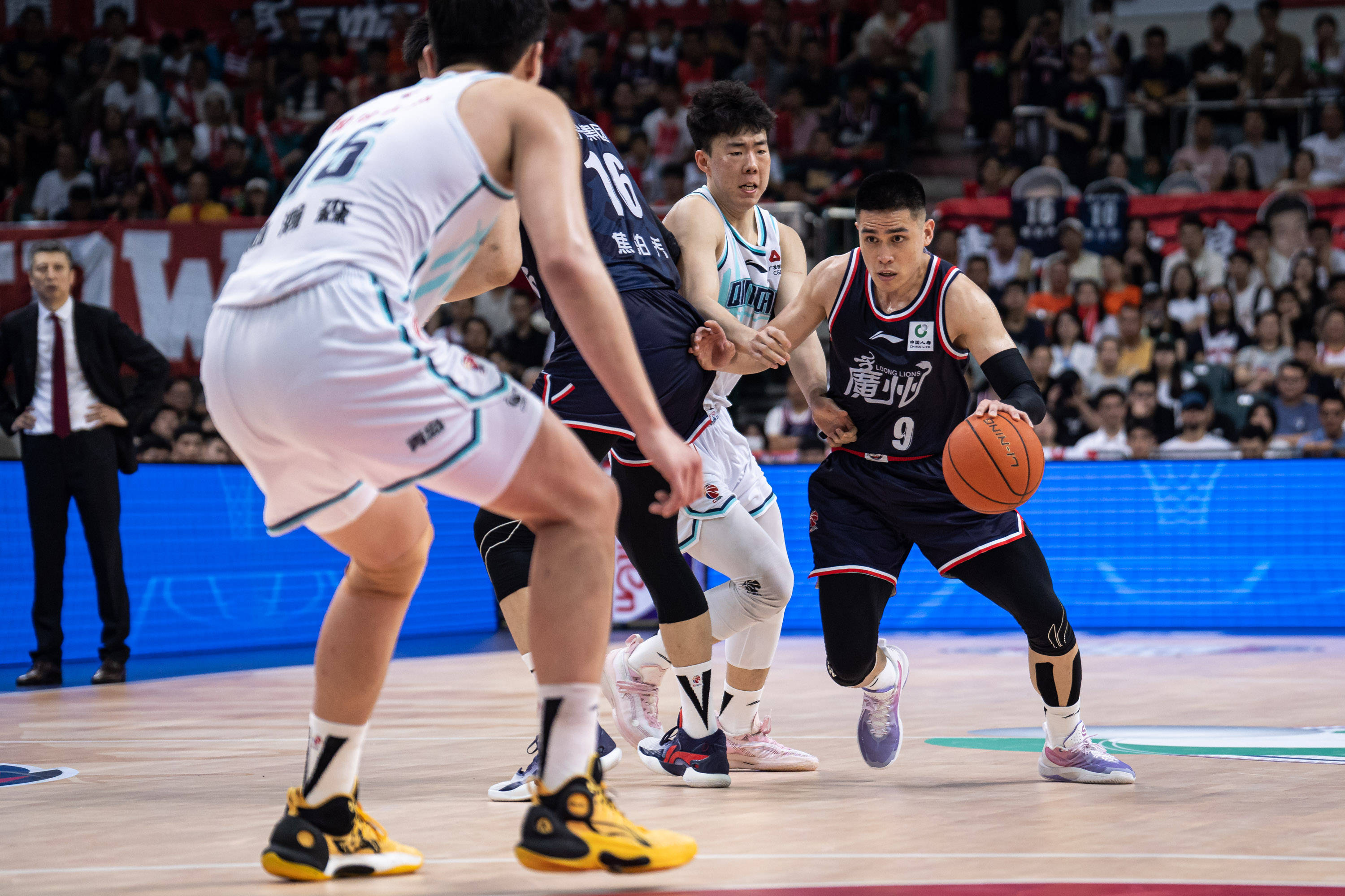 也让广大中 也让广大中