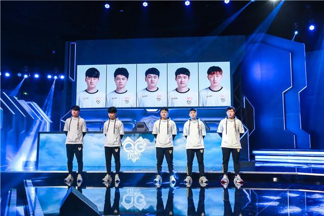 与时俱进的 与时俱进的