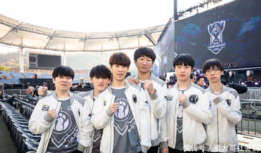 伦萨的回归 伦萨的回归