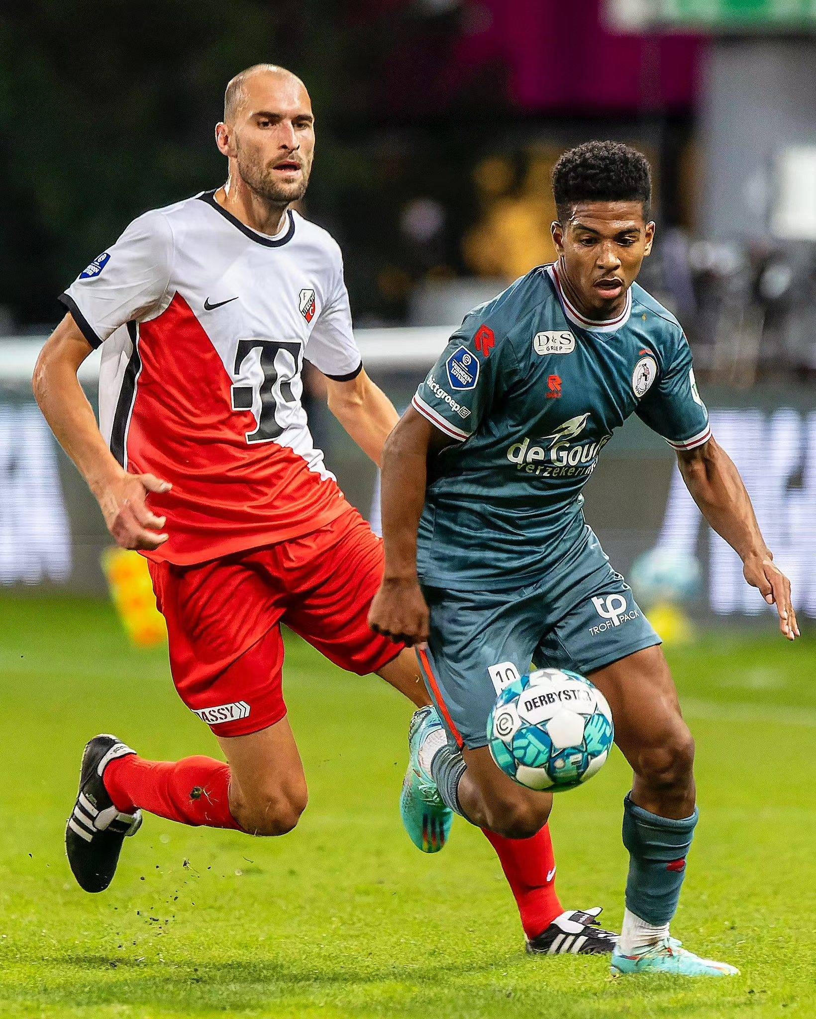 归功于政府 归功于政府